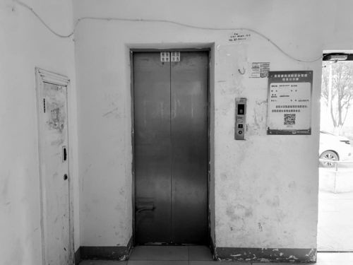 17年電梯頻出故障，業(yè)主驚魂的“任性下墜”